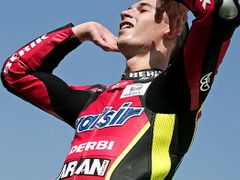 Jinde tak domácí atmosféru Lukáš Pešek nezažije, a tak si oslavné skandování fanoušků vychutnával.