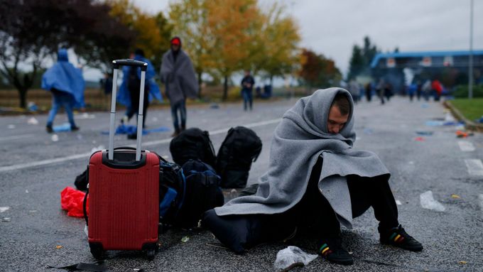 Podle německého vicekancléře Gabriela je nutné vnést do migrační krize řád a odstavit pašeráky lidí.