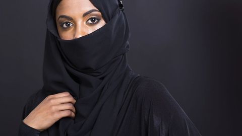 Muslimské šátky v Česku - povolit, nebo zakázat? Duel DVTV