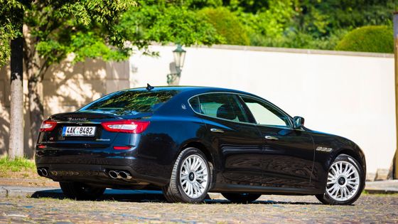 Foto: Ojeté Maserati Quattroporte. Italský supersedan se dá nyní pořídit docela levně