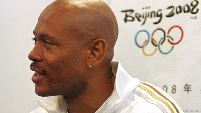 Bývalý sprinter Maurice Greene oznamuje v Pekingu oficiální ukončení atletické kariéry.