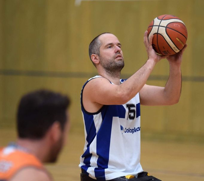 Oba čeští basketbalisté působí v týmu druhou sezónu.