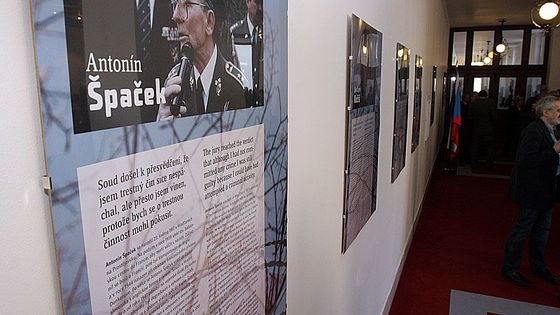 Podívejte se na výstavu, na kterou vás nevpustí