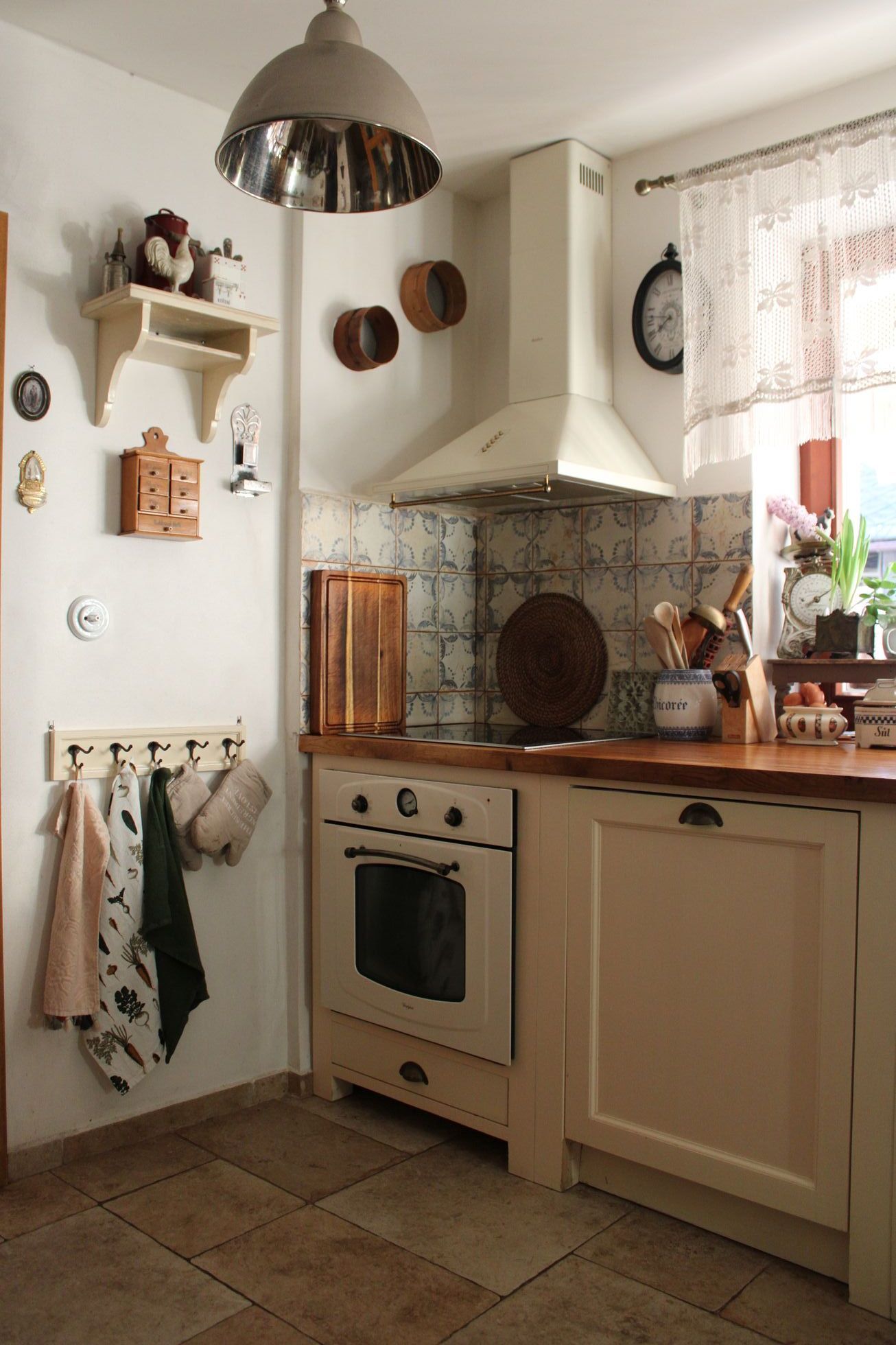 Žijeme na vsi, bydlení, rodina, dům, retro, vintage