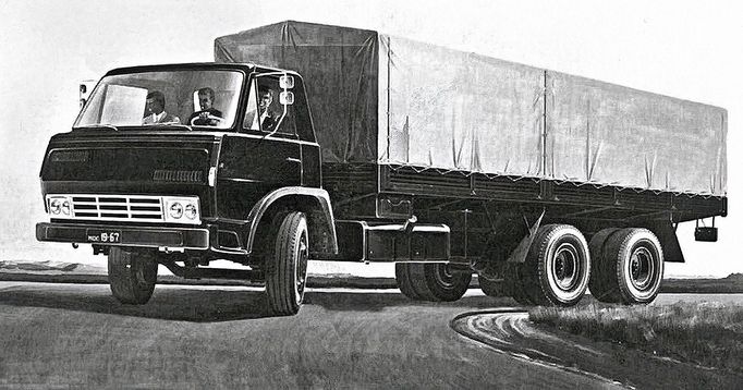 Legenda ruských náklaďáků. Automobilka Kamaz slaví 45 let existence