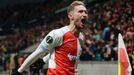 Jan Kuchta slaví gól v zápase EL Slavia - Feyenoord