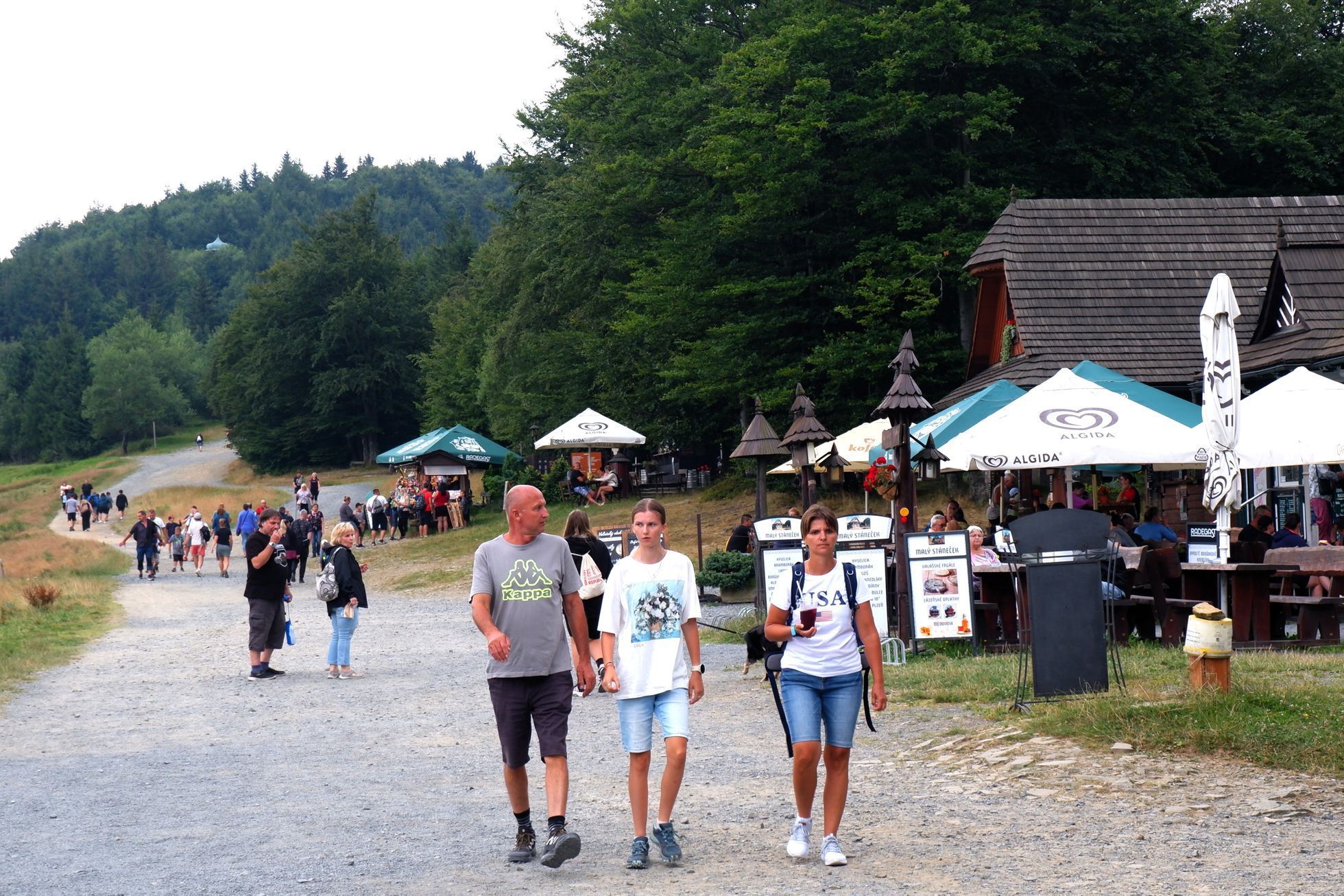 Pustevny Beskydy Turismus turisté