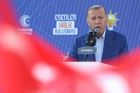 Porazíme Erdogana, nebo ze země odejdeme. Mladí Turci volí opozičního lídra