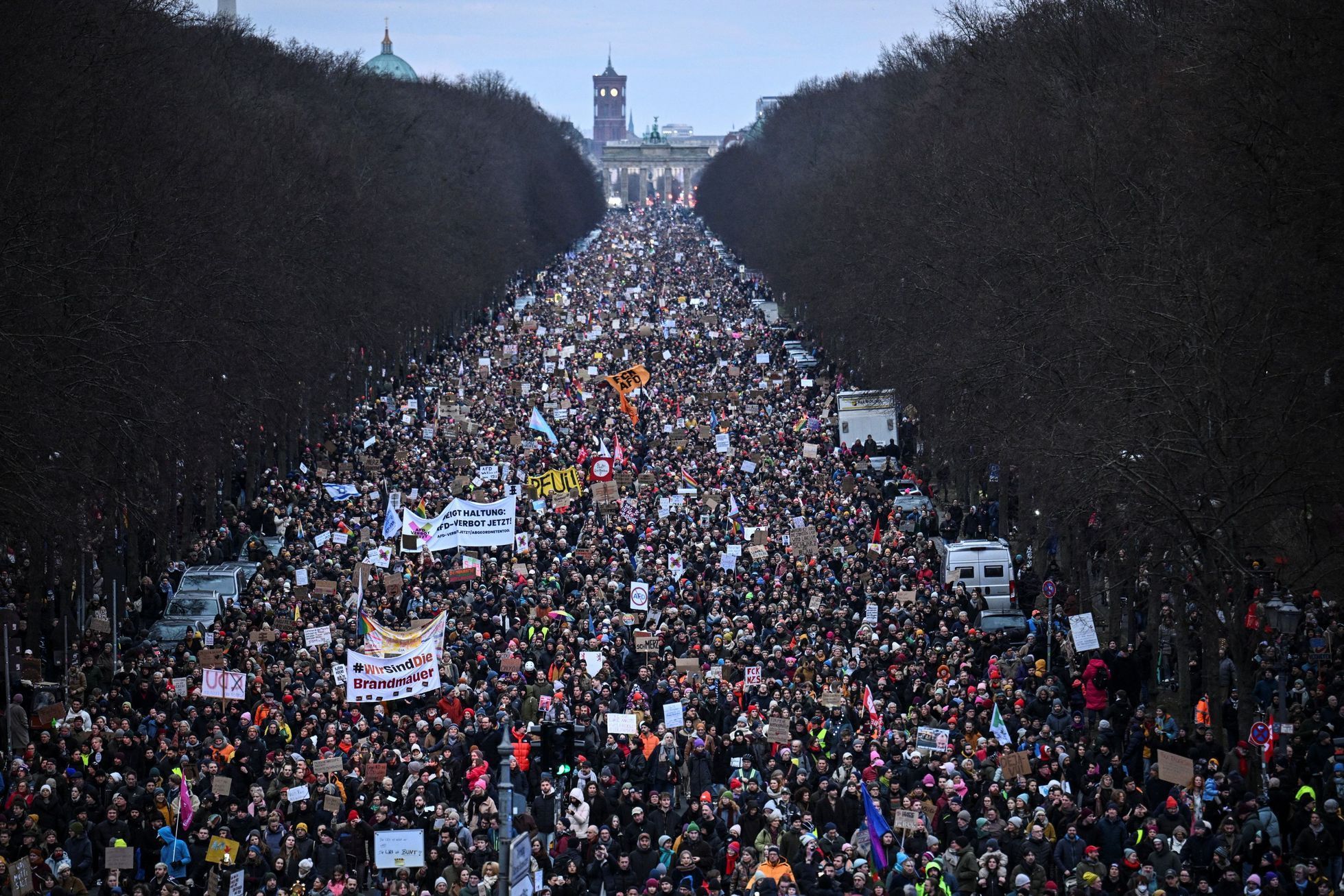 Německo, protesty, demonstrace, Merz