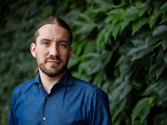 "Hlavní otázka nyní spočívá v tom, zda se v těch posledních týdnech začnou hlasy koncentrovat u velkých subjektů," říká sociolog Martin Buchtík.