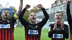 Fotbalisté Opavy se radují z postupu do finále Mol Cupu přes Mladou Boleslav