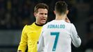 LM, PSG-Real: Cristiano Ronaldo a rozhodčí Felix Brych