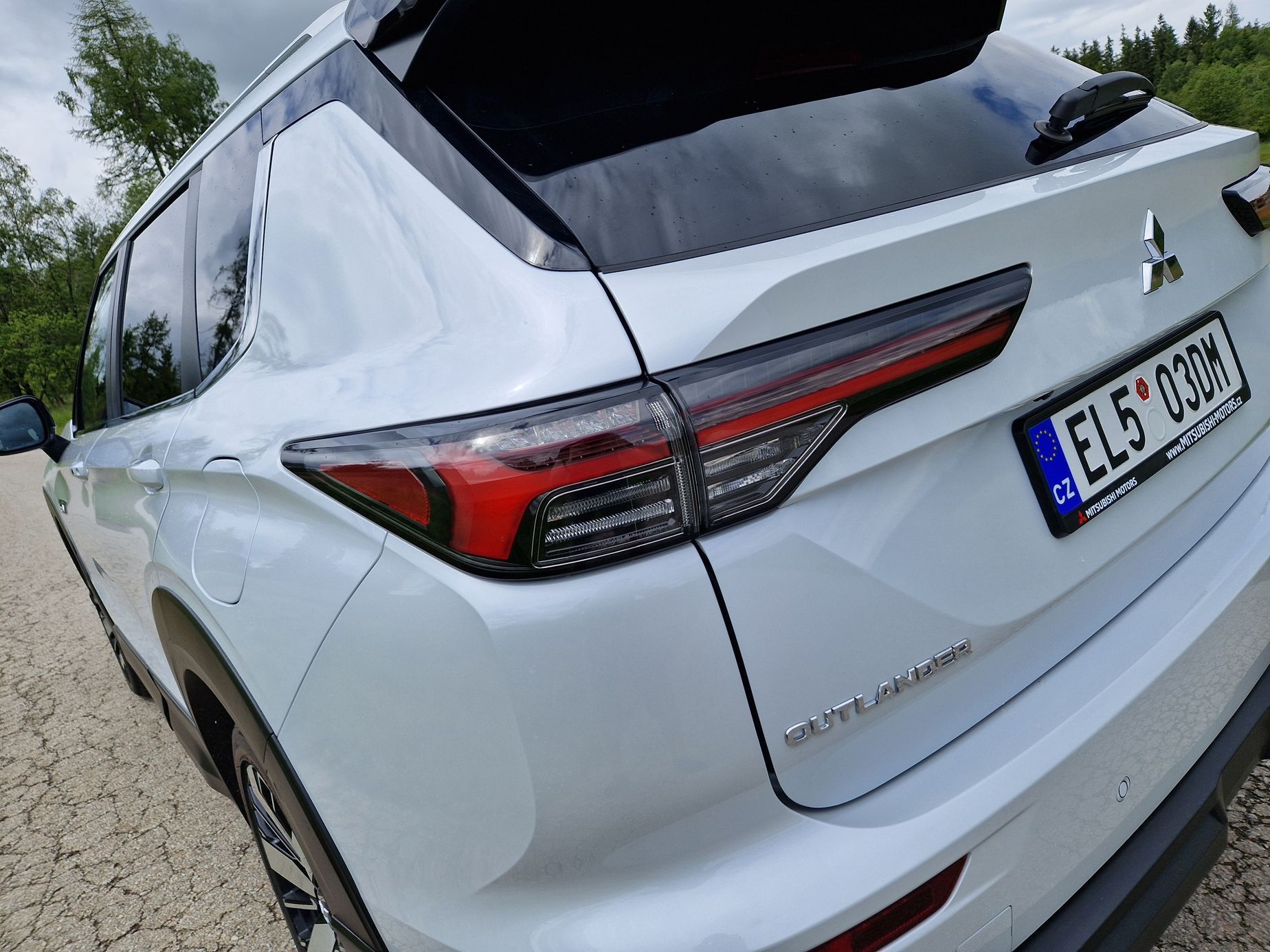 Mitsubishi Outlander PHEV test