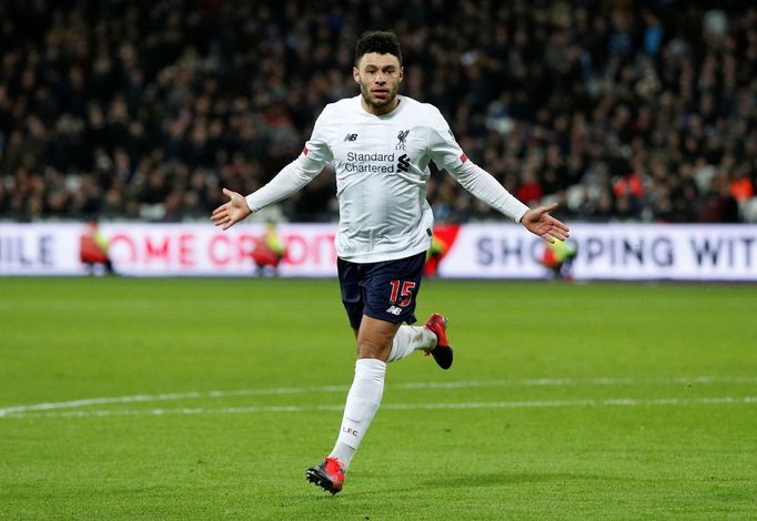 Soccer Football - Premier League - West Ham United v Liverpool - London Stadium, London, Britain - January 29, 2020   Liverpool's Alex Oxlade-Chamberlain celebrates scori