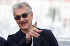 Točil o andělech i podle scénáře Bona z kapely U2. Wim Wenders oslaví osmdesátiny
