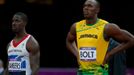 Jamajský sprinter Usain Bolt se koncentruje před semifinále na 100 metrů během OH 2012 v Londýně.