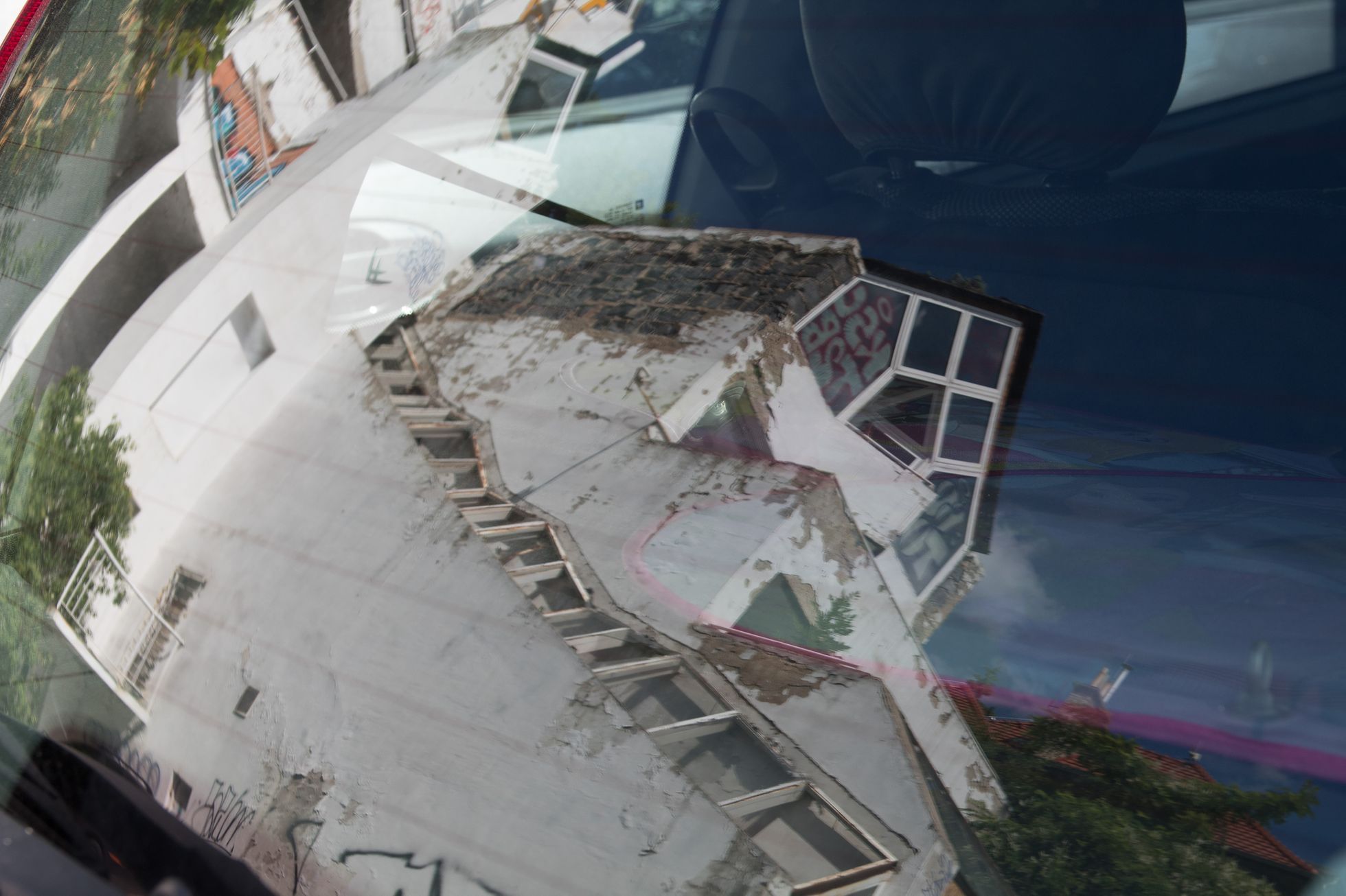 Prázdné pražské vily