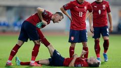Zraněný Jakub Jankto v zápase skupiny E kvalifikace MS Česko - Bělorusko