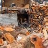 jemen těžba dřeva odlesňování poušť dřevorubec