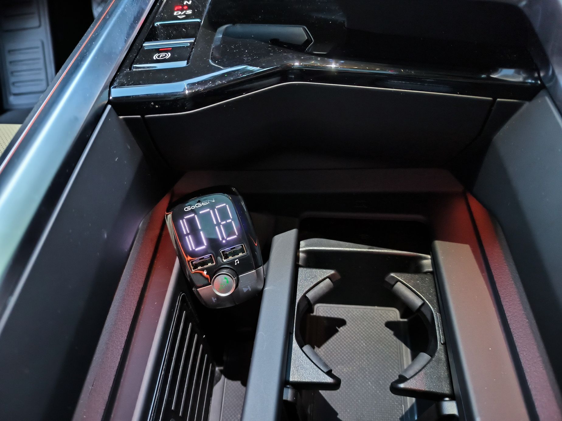 Gogen FM transmitter
