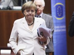 Kancléřka Merkelová vylučuje, že by před Bundestag předstoupila s dalším záchranným balíčkem pro Řecko.