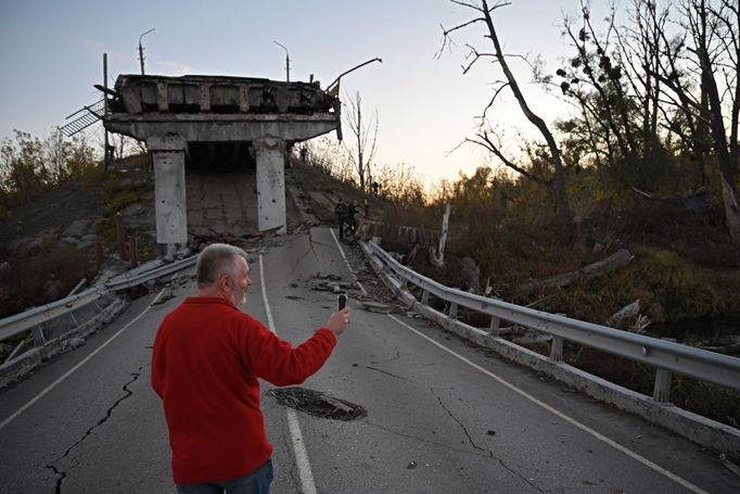 Záběr z dokumentárního filmu Velký vlastenecký výlet.