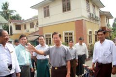Barma amnestovala stovku vězňů. Většinou politických