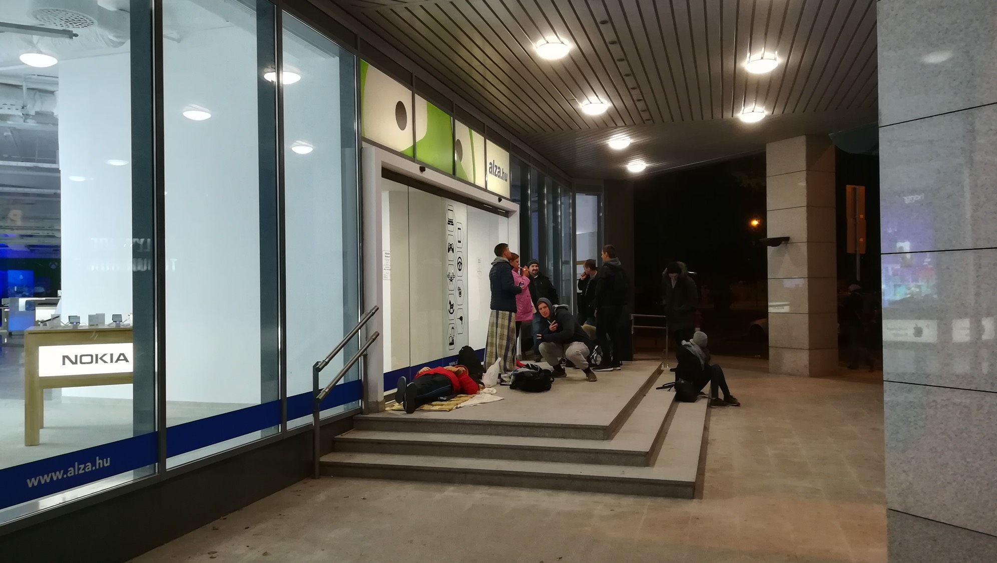 Otevření showroomu Alza.cz v Budapešti.