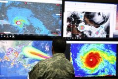 V Atlantiku dvě bouře zesílily na hurikány prvního stupně. Jeden z nich by měl zasáhnout Mexiko