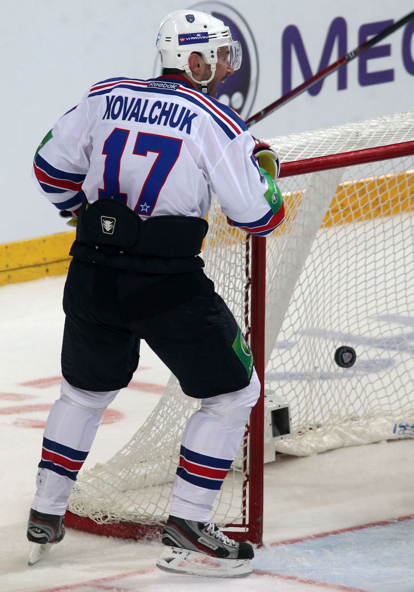 Hokejista SKA Petrohradu Ilja Kovalčuk v utkání KHL proti Lvu Praha.