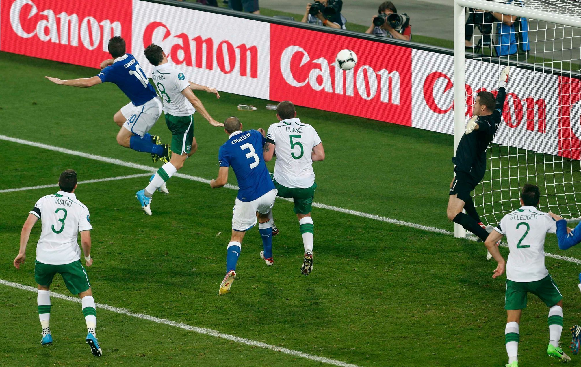 Euro 2012: Antonio Cassano skóruje v zápase Itálie - Irsko