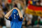 Penaltový horor o devíti dějstvích ukončil sen Squadry Azzurry o evropském titulu