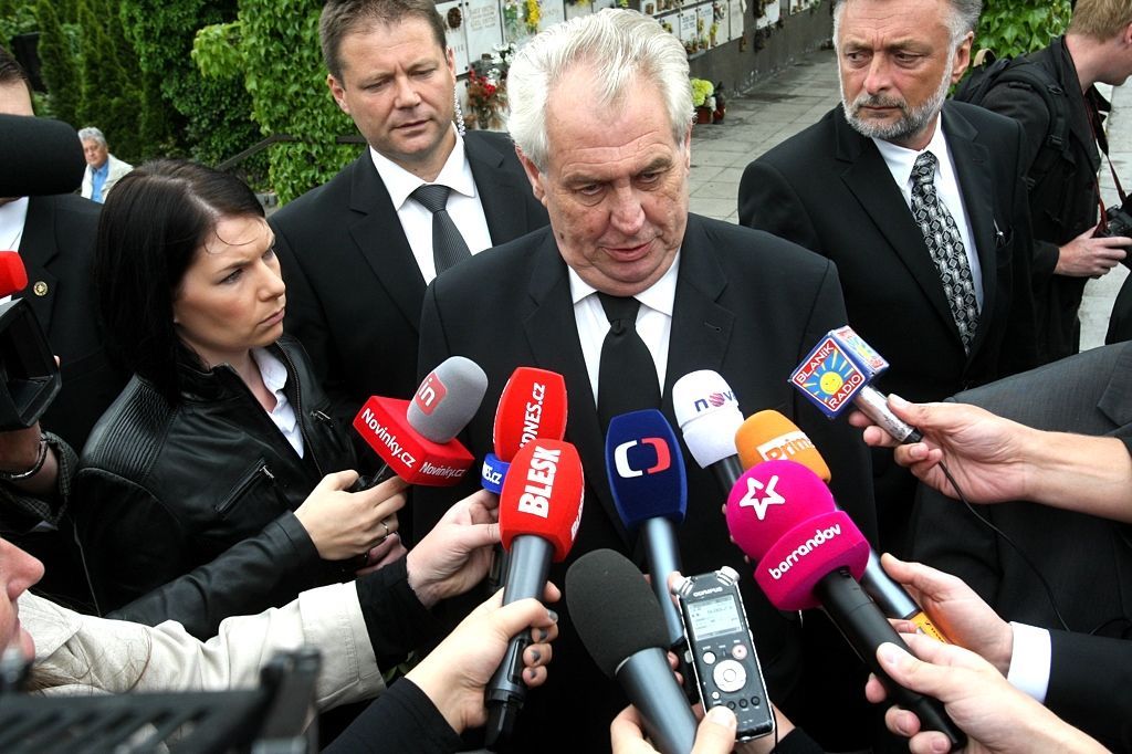 Pohřeb Valtra Komárka