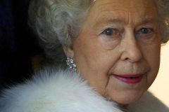 Britská královna poslala první oficiální e-mail