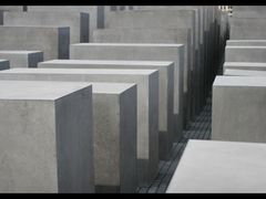 V centru Berlína byl loni otevřen velký Památník holocaustu.