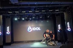 Nejvíc ruský robot světa. Z trapasu v Moskvě je hit, dokonalá katastrofa, zní reakce