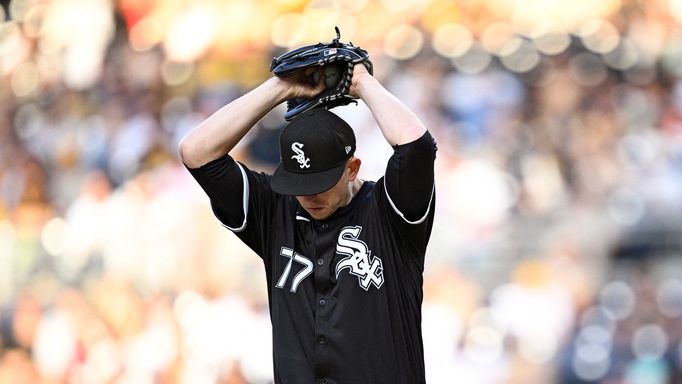 Sep 21, 2024; San Diego, California, USA; Chicago White Sox starting pitcher Chris Flexen (77) prepares to pitch against the San Diego Padres during the first inning at P