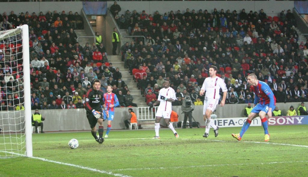 Liga mistrů: Plzeň - AC Milán (gól Bystroně)