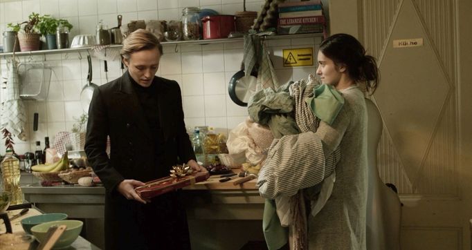 Bartosz Bielenia jako Matúš a Judit Bárdos v roli Lenky.