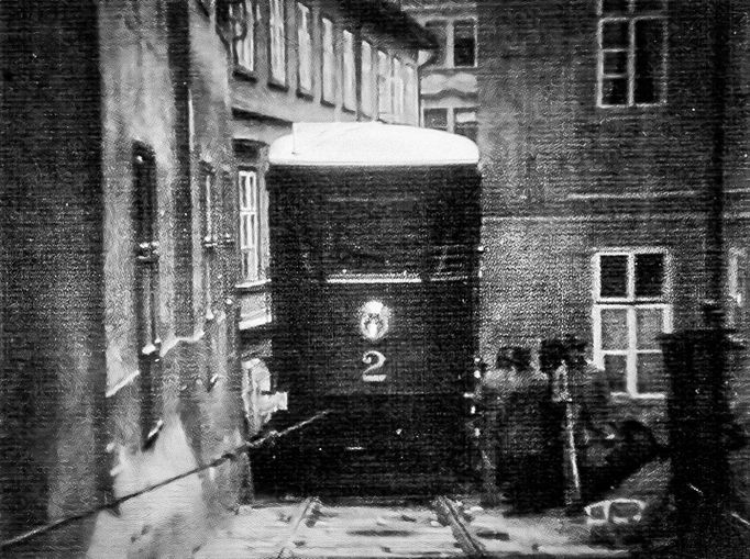 Přeprava nového vozu lanovky č. 2 se uskutečnila v noci na 3. května 1932 na jalovém podvozku po tramvajových kolejích na Újezd.