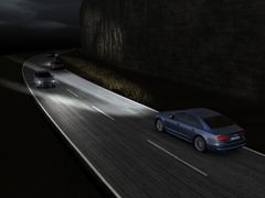 Světlomety Matrix od Audi dokáží dokonale zaclonit jednotlivé moduly LED tak, aby neoslňovaly proti jedoucího řidiče