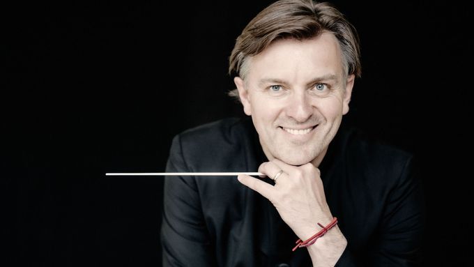 Dirigent Tomáš Netopil.