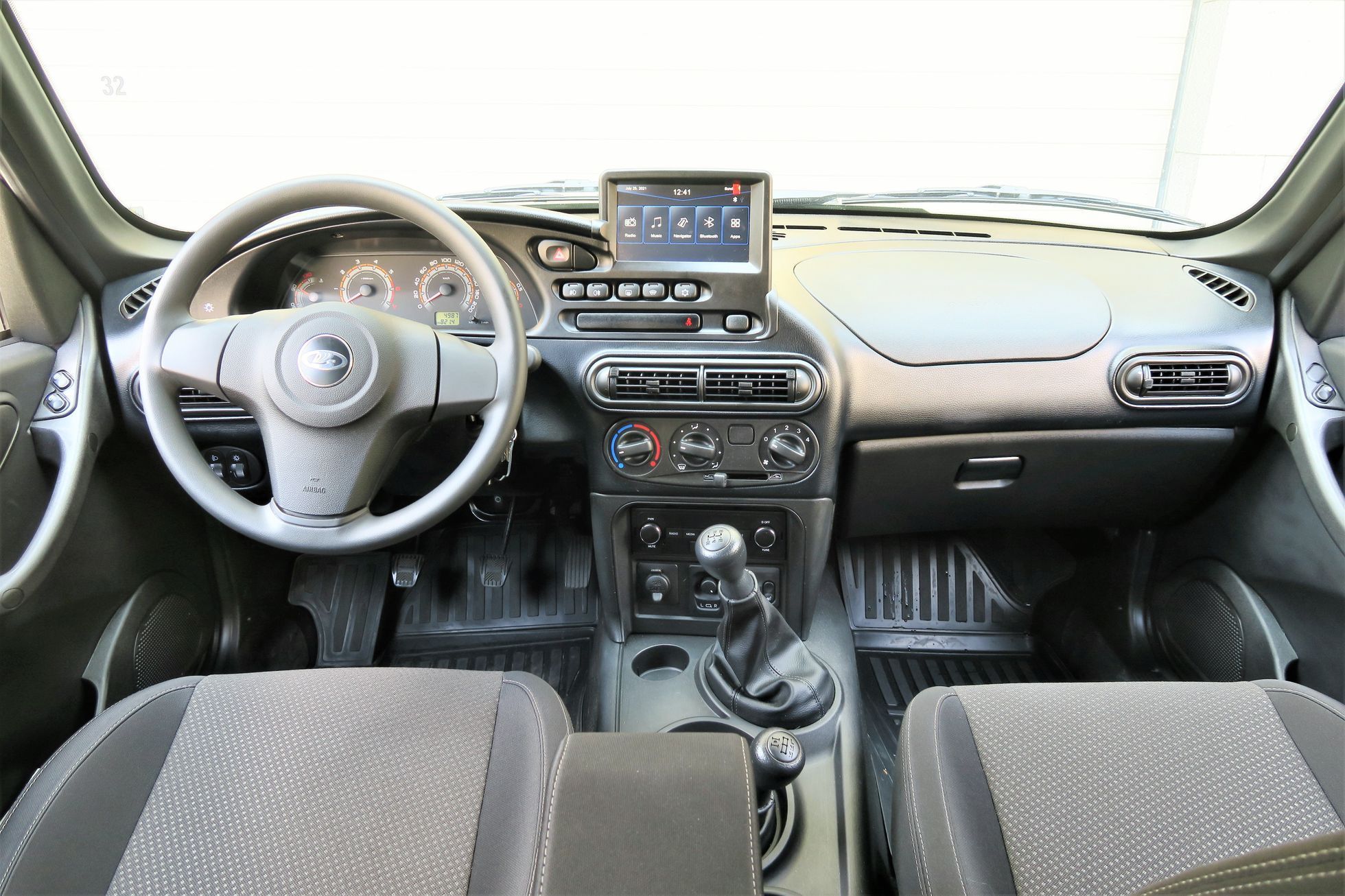 Lada Niva Travel 2021