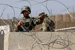 Terorista v afghánské uniformě zabil amerického generála