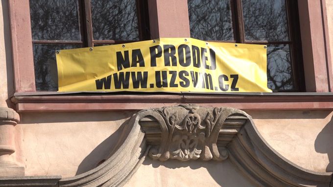 Stát nabízí ve veřejné dražbě zámek v Načeradci na Benešovsku. Už po páté. Čtyřikrát se kupce najít nepodařilo. Vyvolávací cena je 17,5 milionu korun.