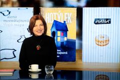 „Píšu i proto, abych poodhalila, zda je zlo vrozené,“ říká spisovatelka Mornštajnová