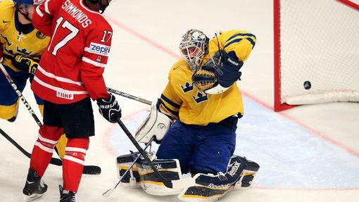 Hokej, MS 2013, Kanada - Švédsko: Wayne Simmonds (17) - Jhonas Enroth