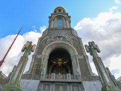 Výška zvonice moskevského Chrámu Kristova vzkříšení 75 metrů odkazuje k 75. výročí vítězství ve druhé světové válce.