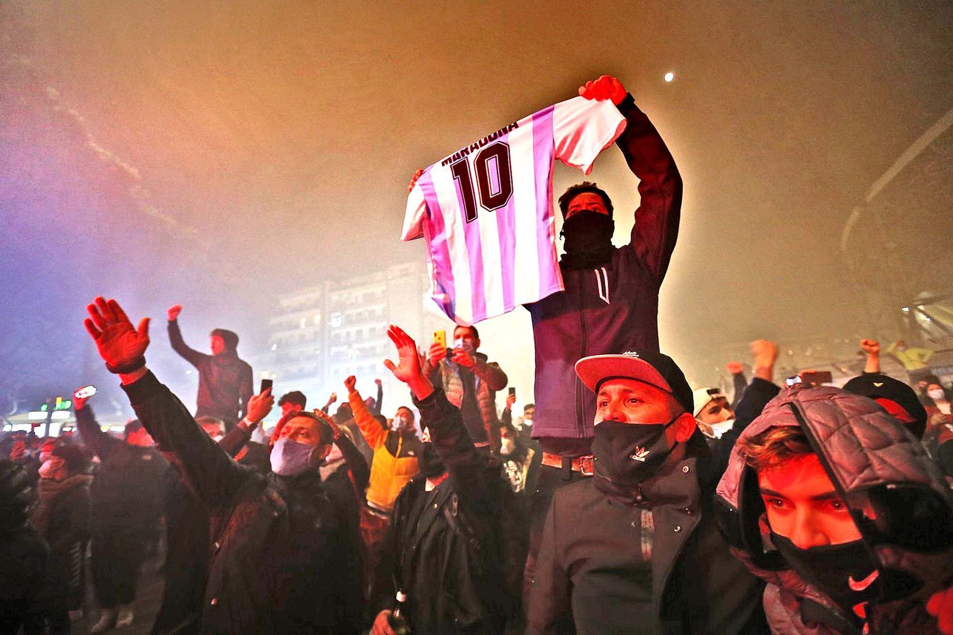 Diego Maradona, Neapol, fotbal, výročí, narozeniny