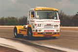 Vůbec první závod tahačů se jel na Autodromu Most v září 1992. Mezi jeho účastníky hrály prim domácí kamiony LIAZ.